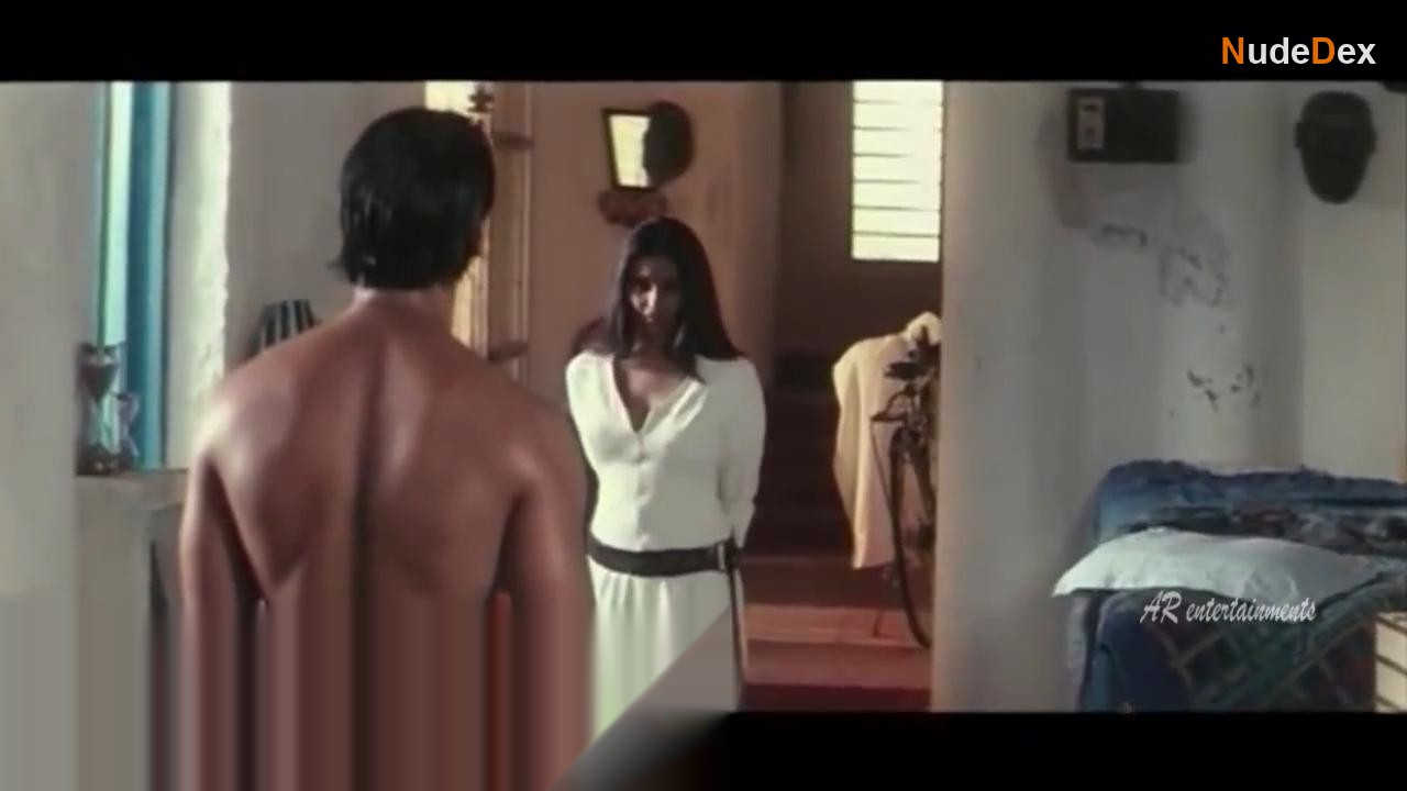 Bipasha Basu in Deham, photo 2