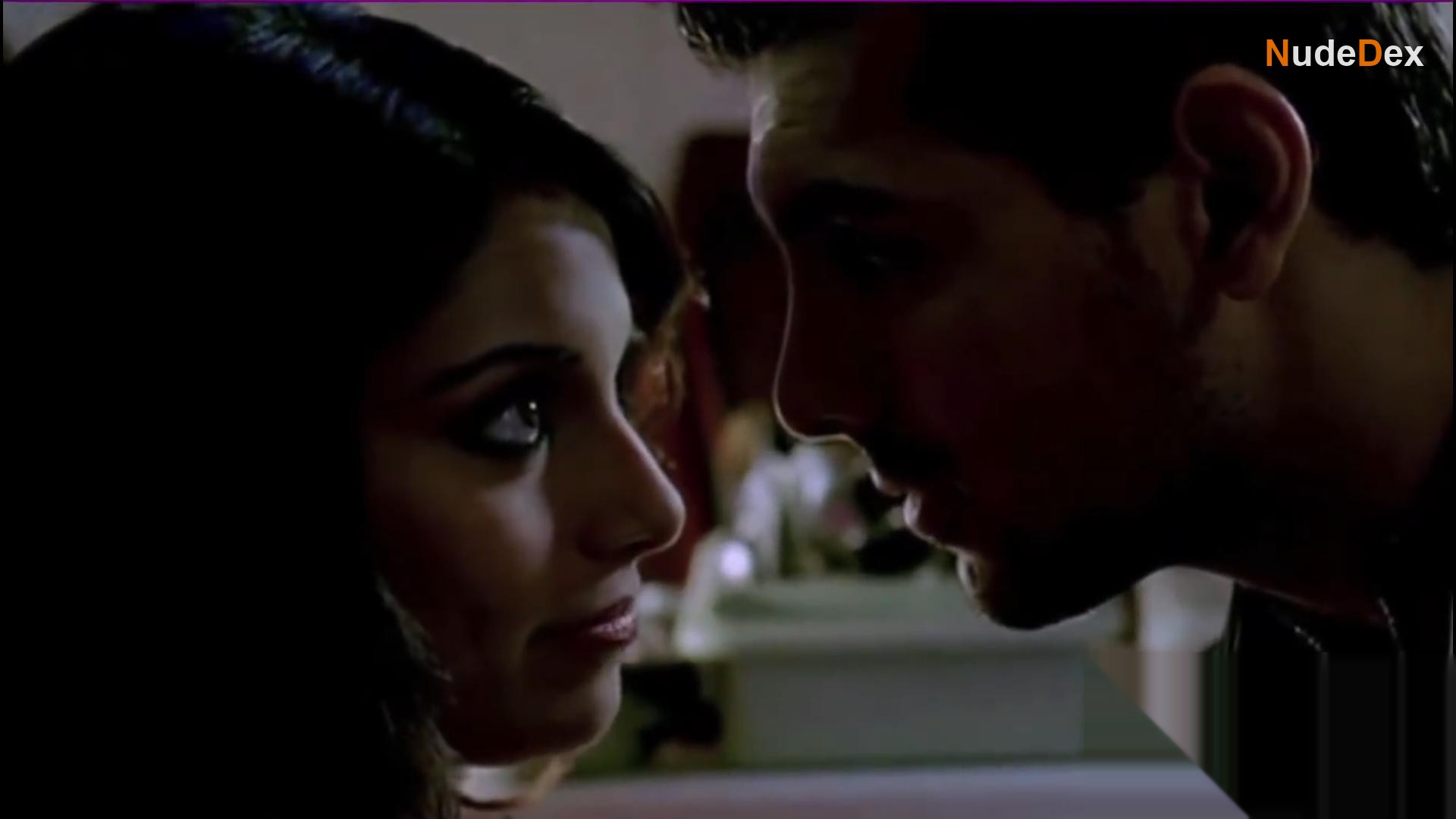Bipasha Basu in Dhan Dhana Dhan Goal, photo 1