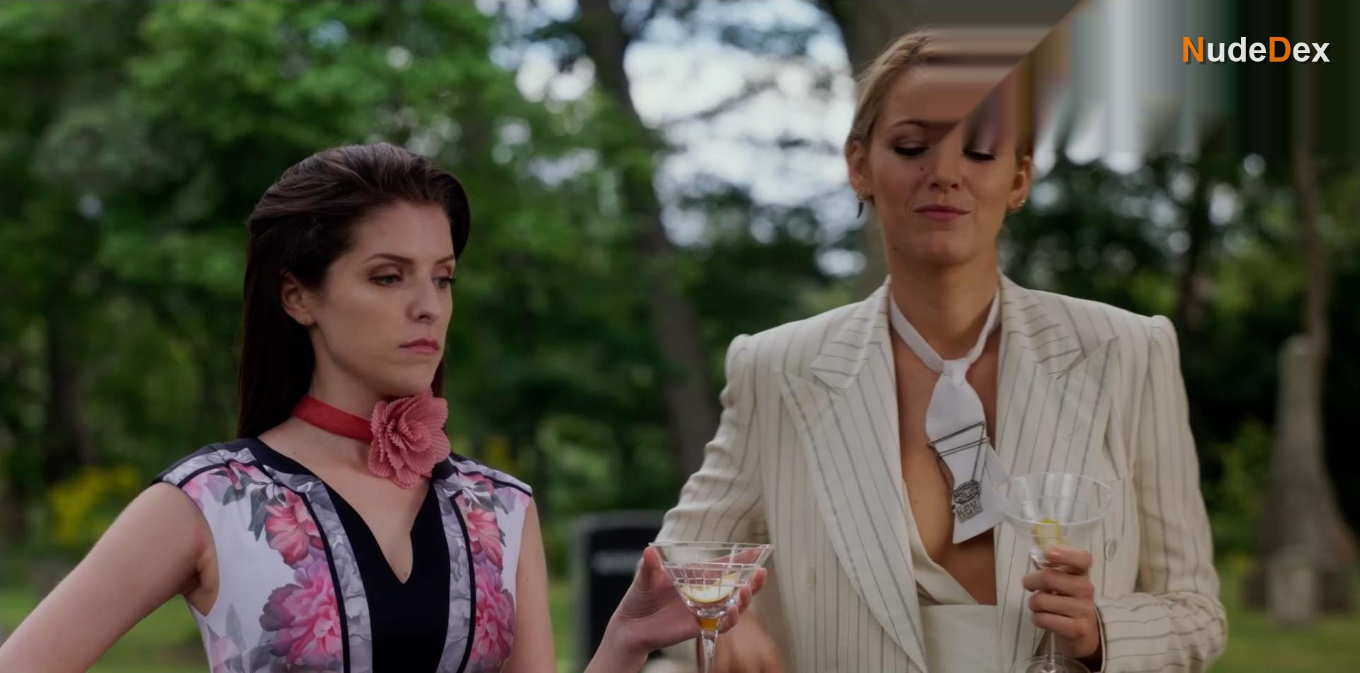 Blake Lively in A Simple Favor, photo 13