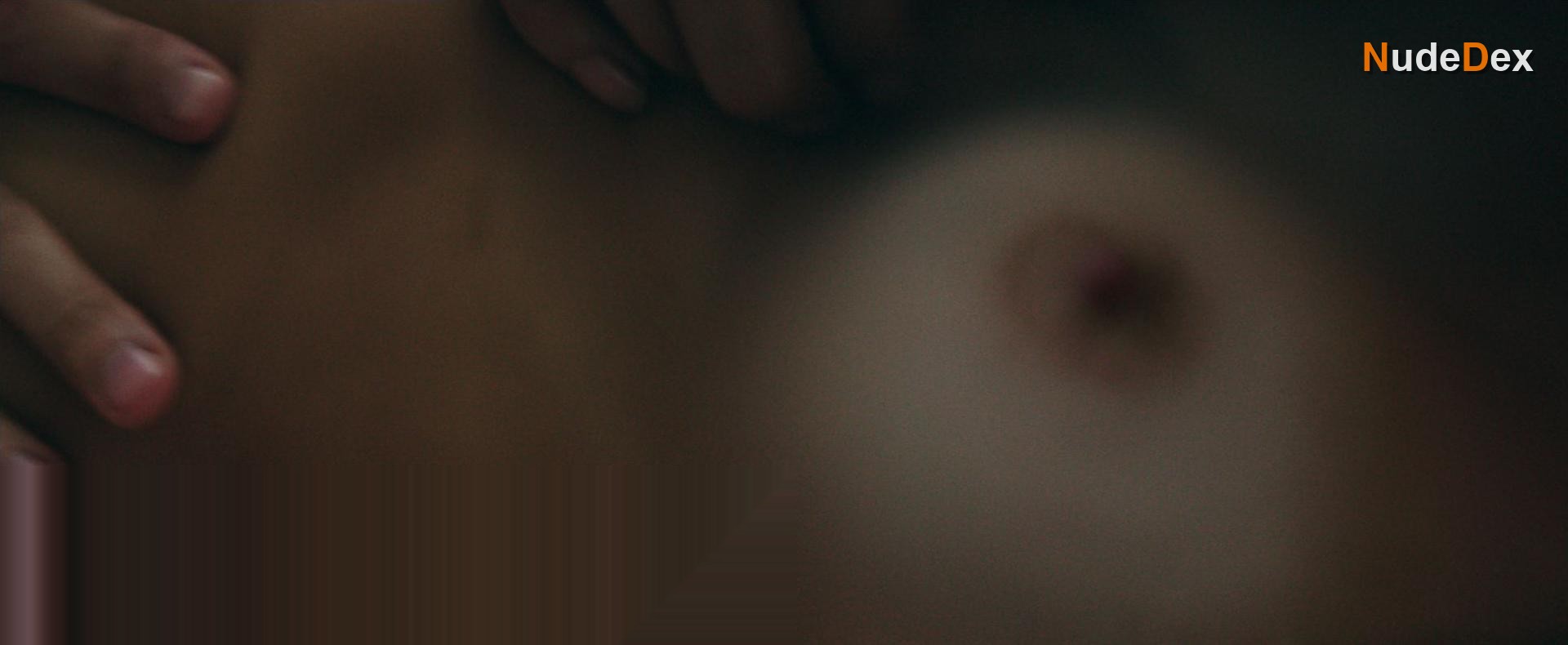 Blake Lively in All I See Is You, photo 2
