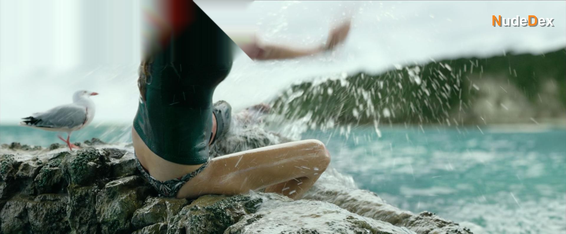 Blake Lively in The Shallows, photo 2