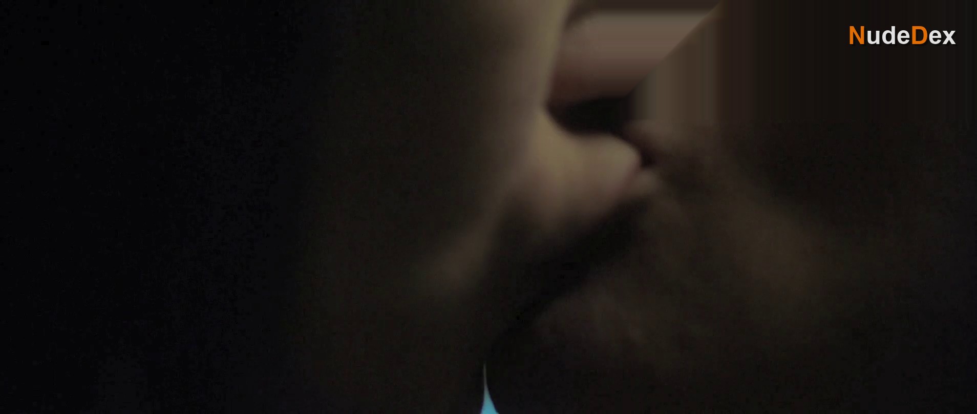 Bonnie Jean Tyer in Straight On Till Morning, photo 13
