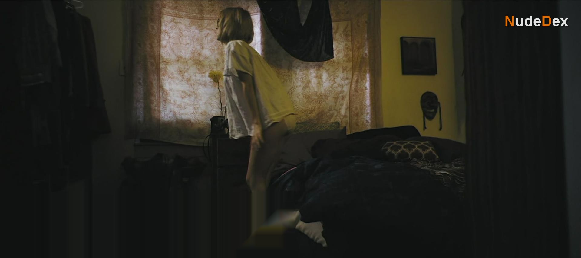 Amanda Myers in Sleep No More