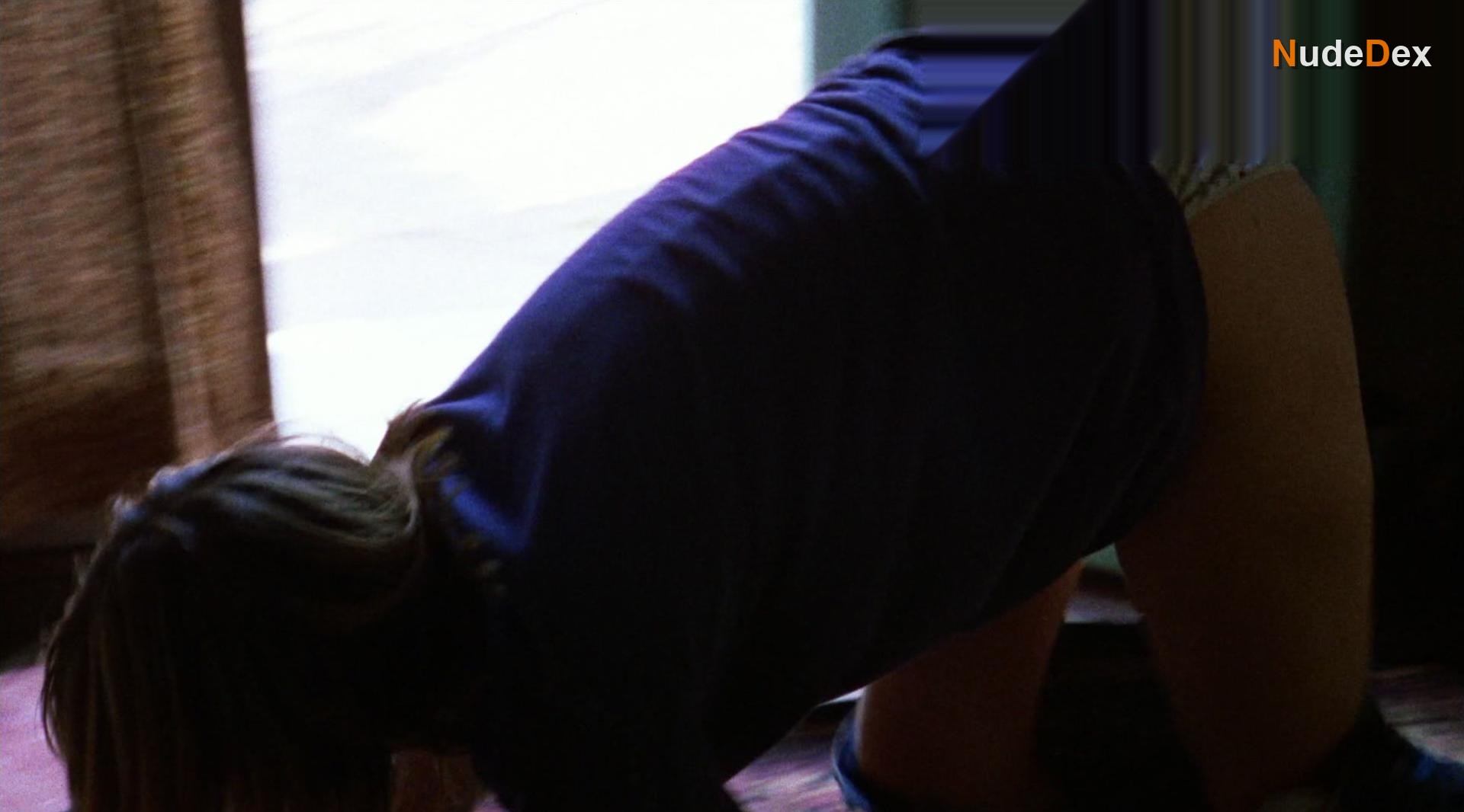 Bridget Fonda in Bodies Rest Motion, photo 3