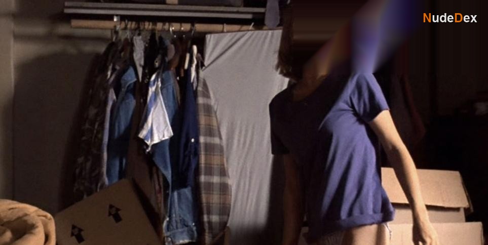 Bridget Fonda in Bodies Rest Motion, photo 10