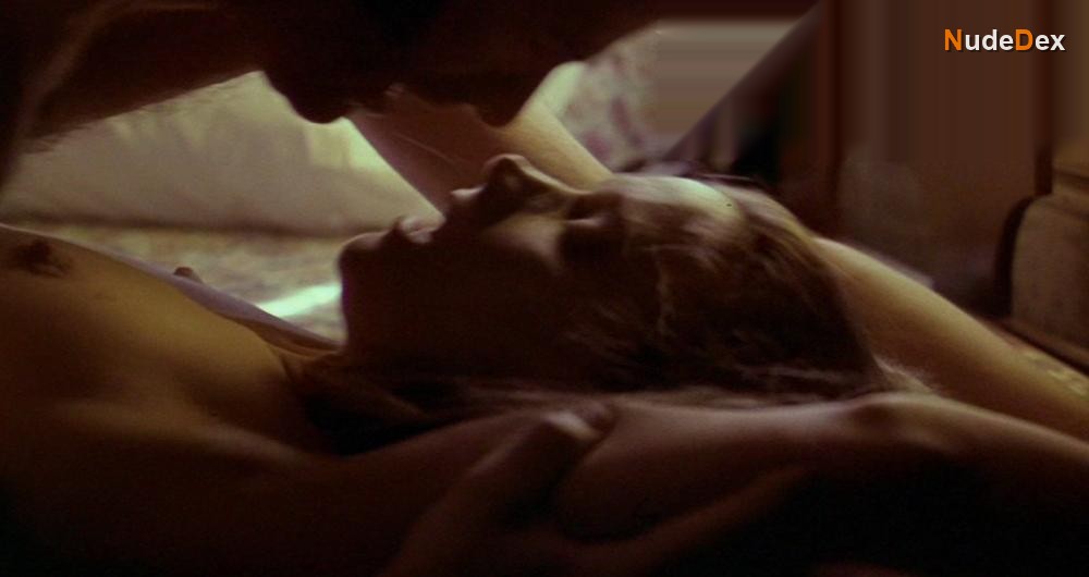 Bridget Fonda in Break Up, photo 2