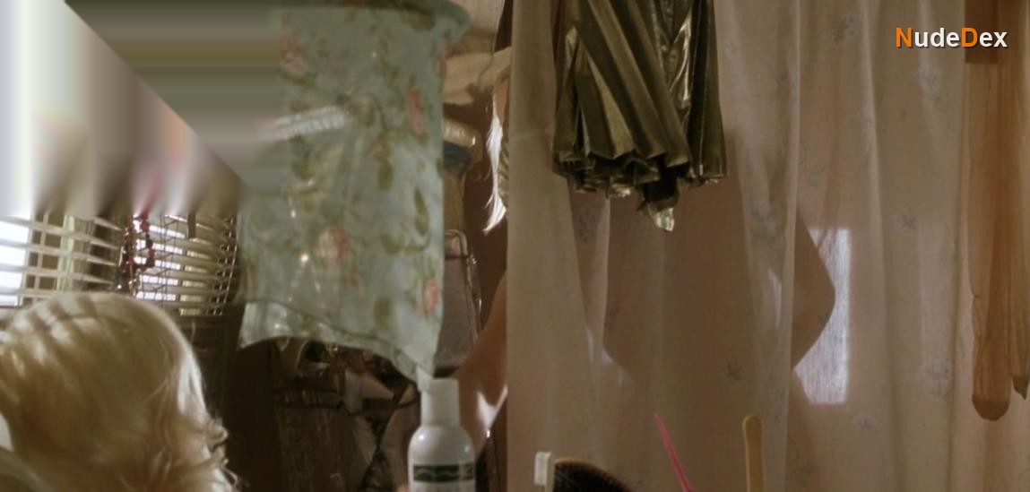 Bridget Fonda in Finding Graceland, photo 2