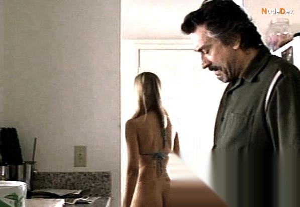 Bridget Fonda in Jackie Brown, photo 12