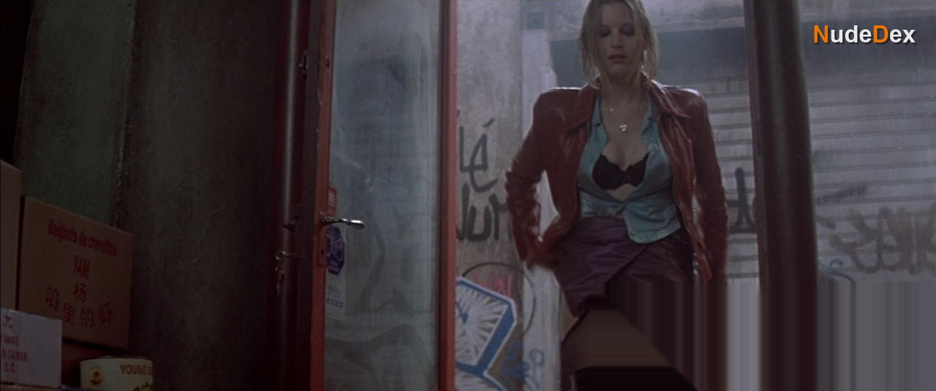 Bridget Fonda in Kiss Of The Dragon, photo 4