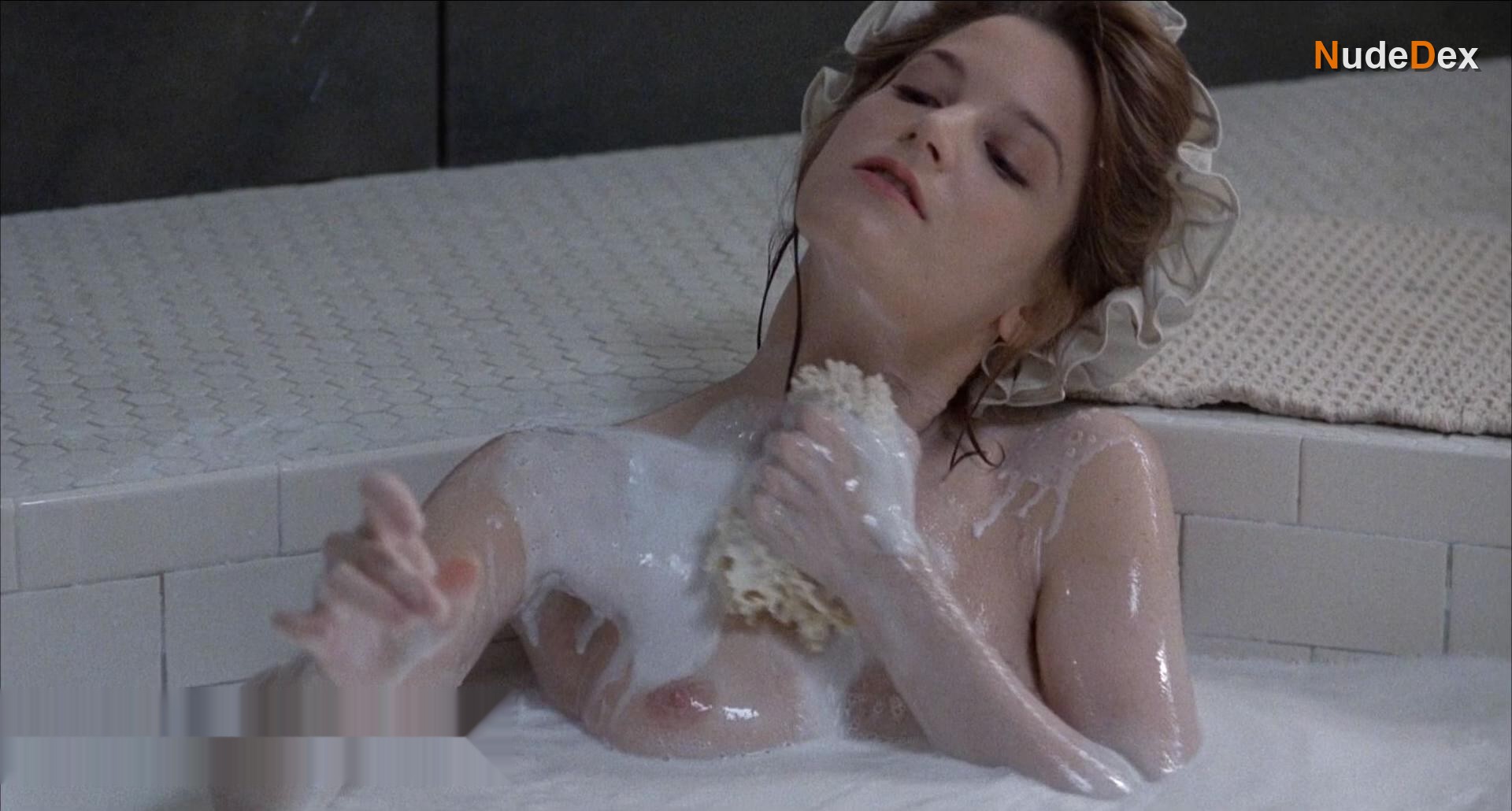 Bridget Fonda in The Road To Wellville, photo 2
