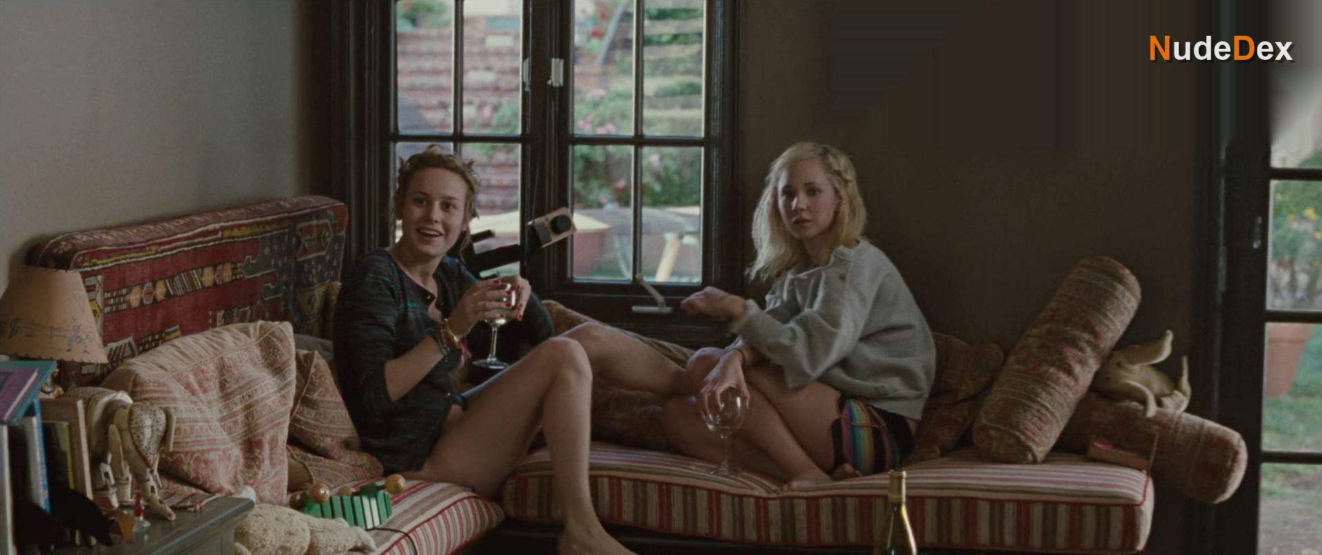 Brie Larson in Greenberg, photo 3