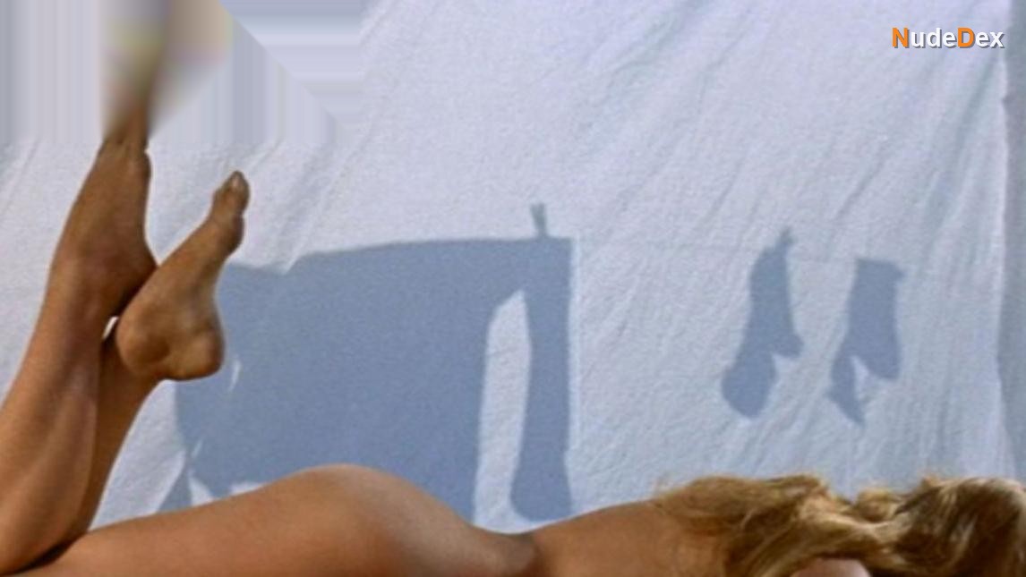 Brigitte Bardot in And God Created Woman, photo 1