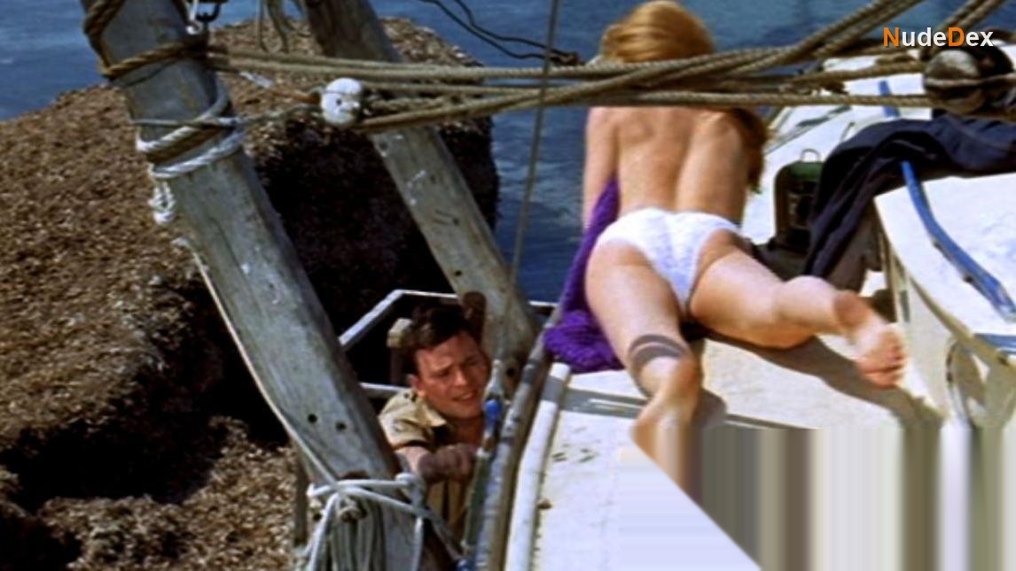 Brigitte Bardot in And God Created Woman, photo 4