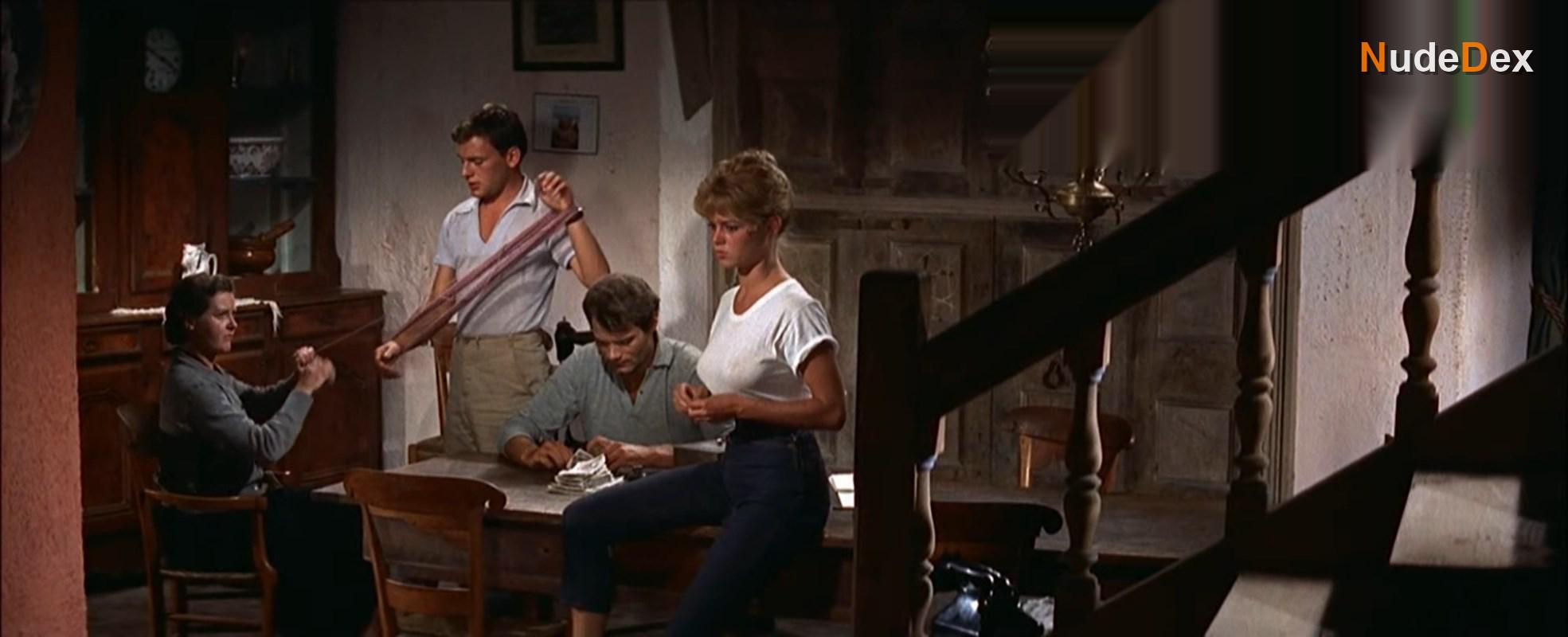 Brigitte Bardot in And God Created Woman, photo 19