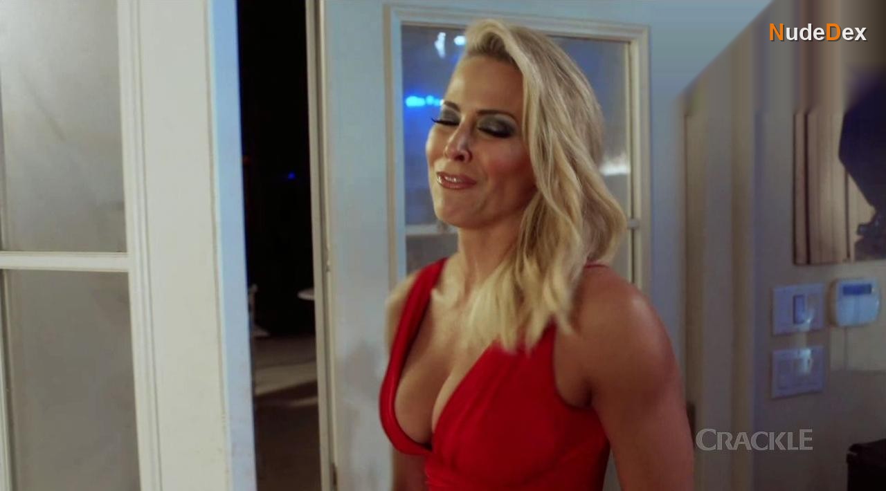 Brittany Daniel in Joe Dirt 2, photo 4