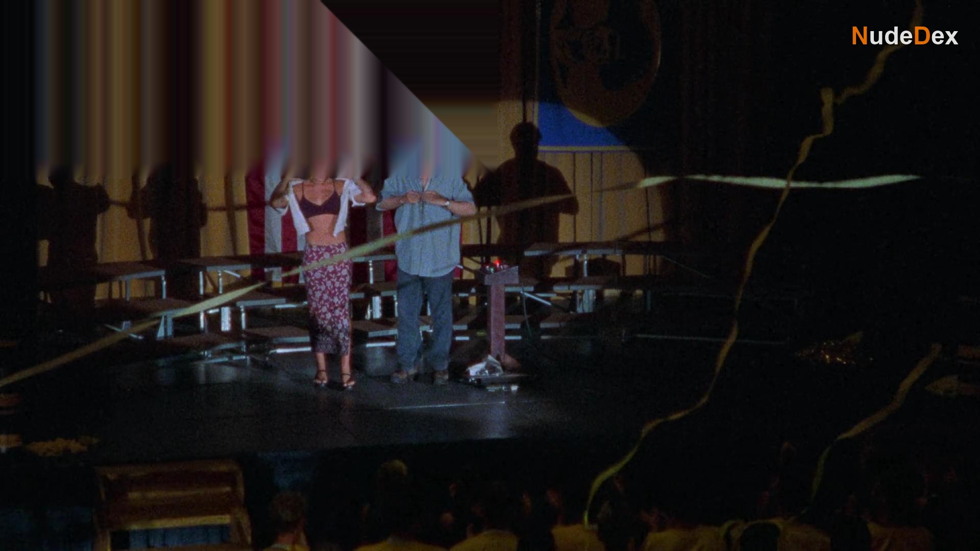 Brittany Daniel in Last Call With Carson Daly, photo 3