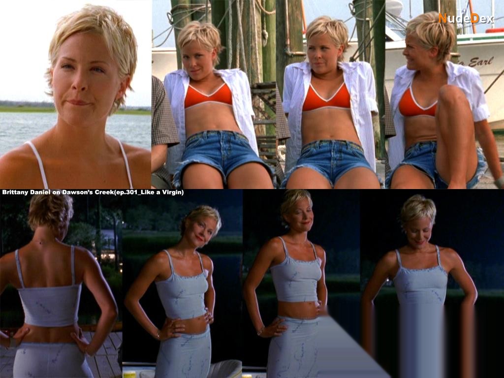 Brittany Daniel in Last Call With Carson Daly, photo 4