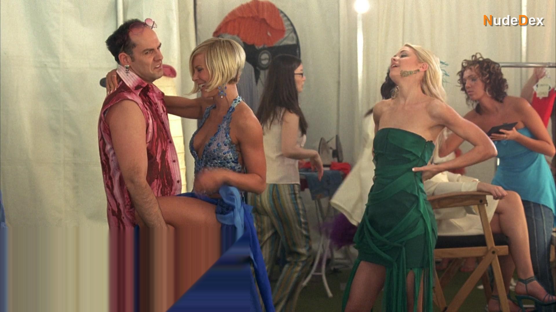 Brittany Daniel in White Chicks, photo 4