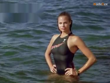 Brooke Burns in Baywatch, photo 8