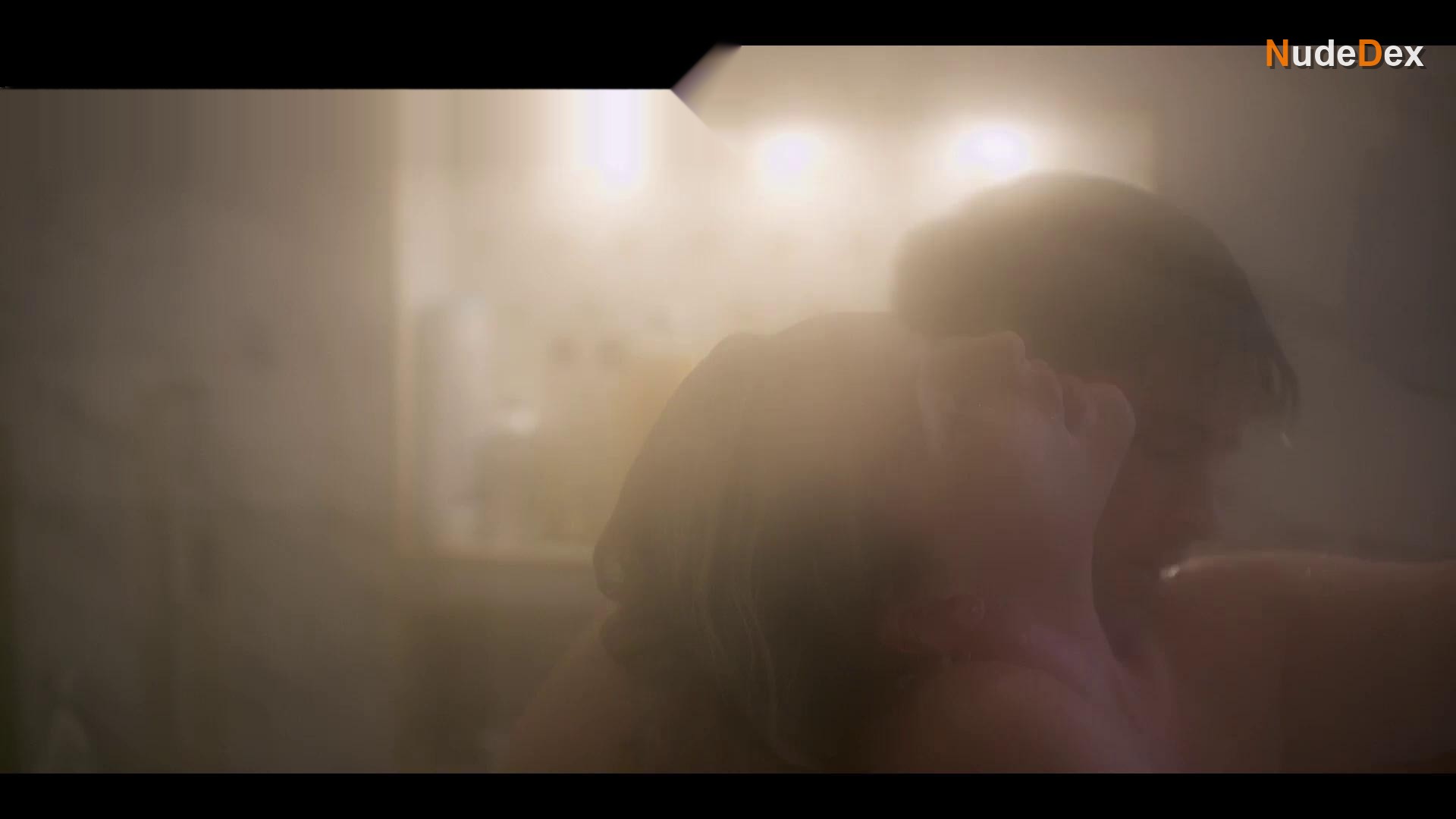 Brooke Lee in Lick, photo 12
