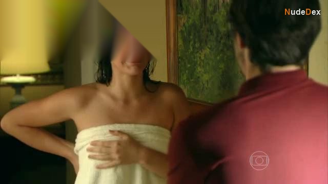 Bruna Marquezine in Em Familia, photo 2