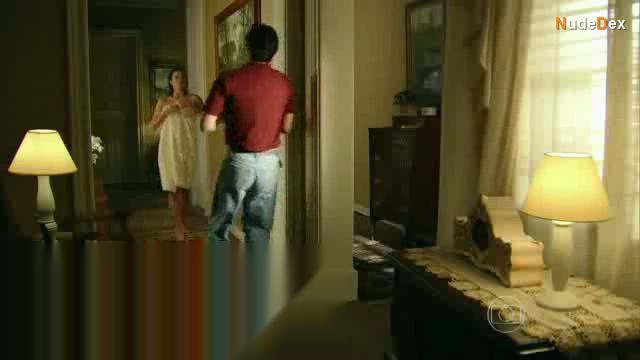 Bruna Marquezine in Em Familia, photo 3