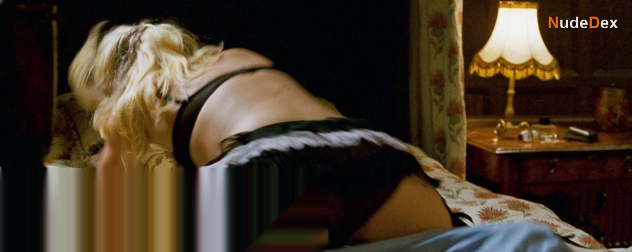 Busy Philipps in Made Of Honor, photo 3