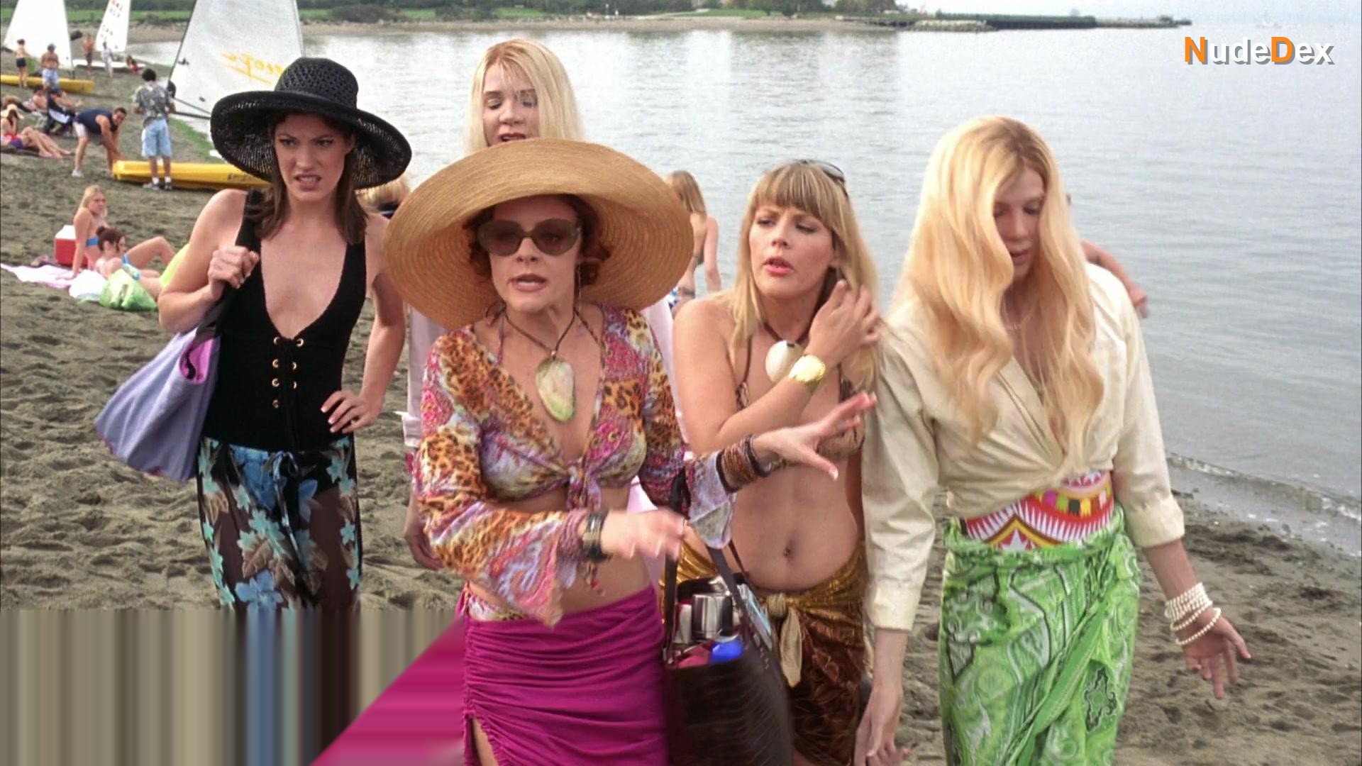 Busy Philipps in White Chicks, photo 4