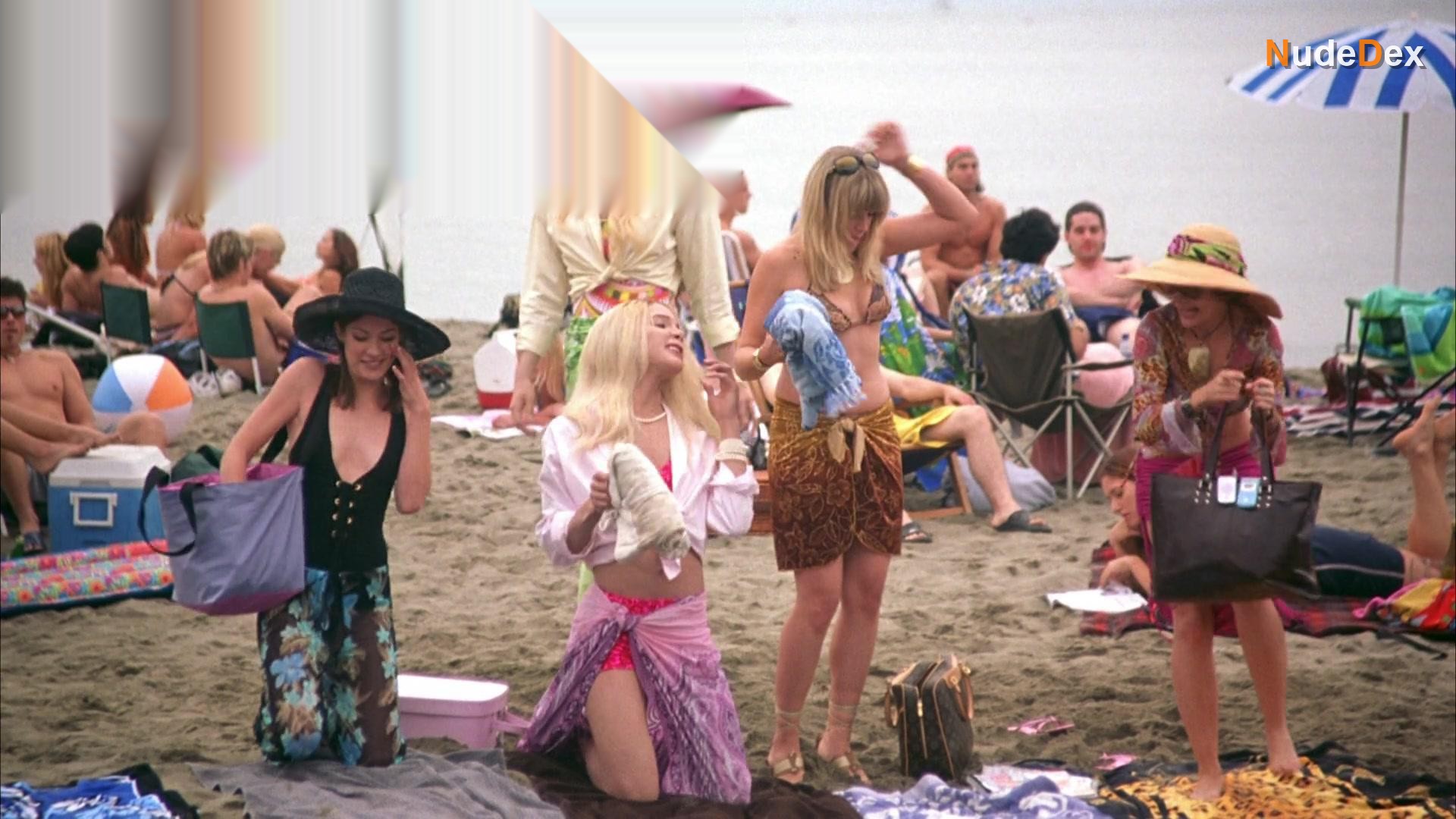 Busy Philipps in White Chicks, photo 5