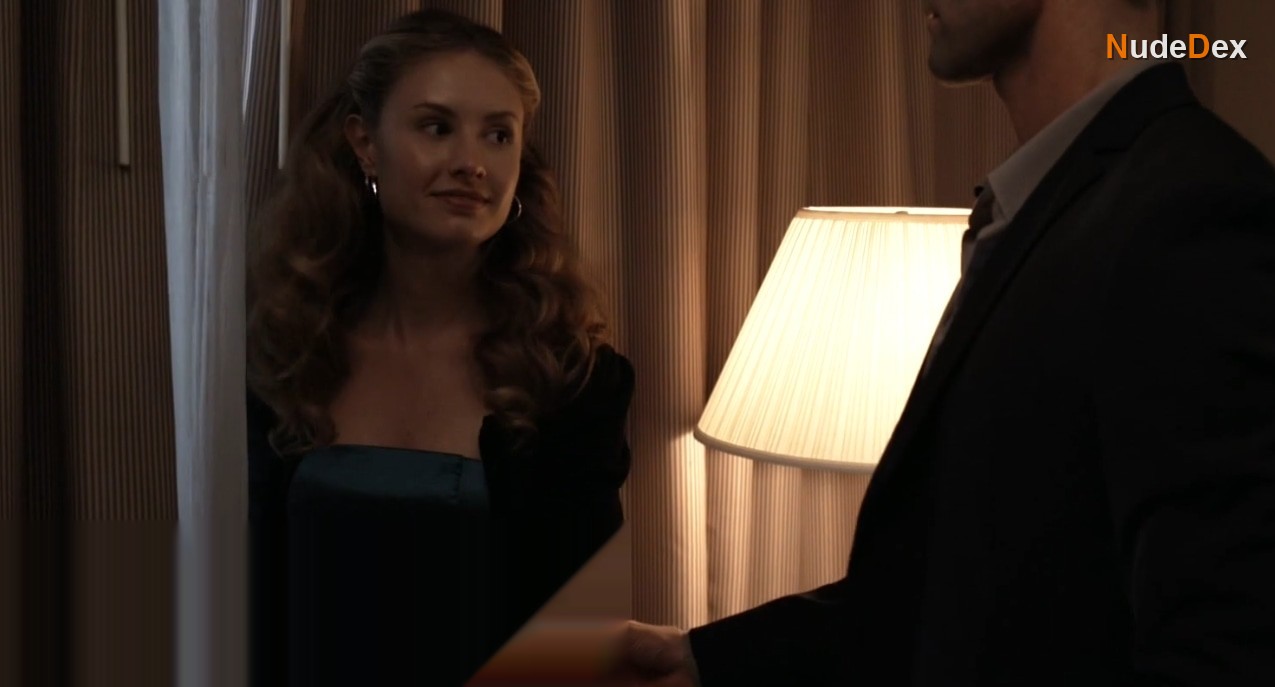 Caitlin Thompson in Walking The Halls, photo 6
