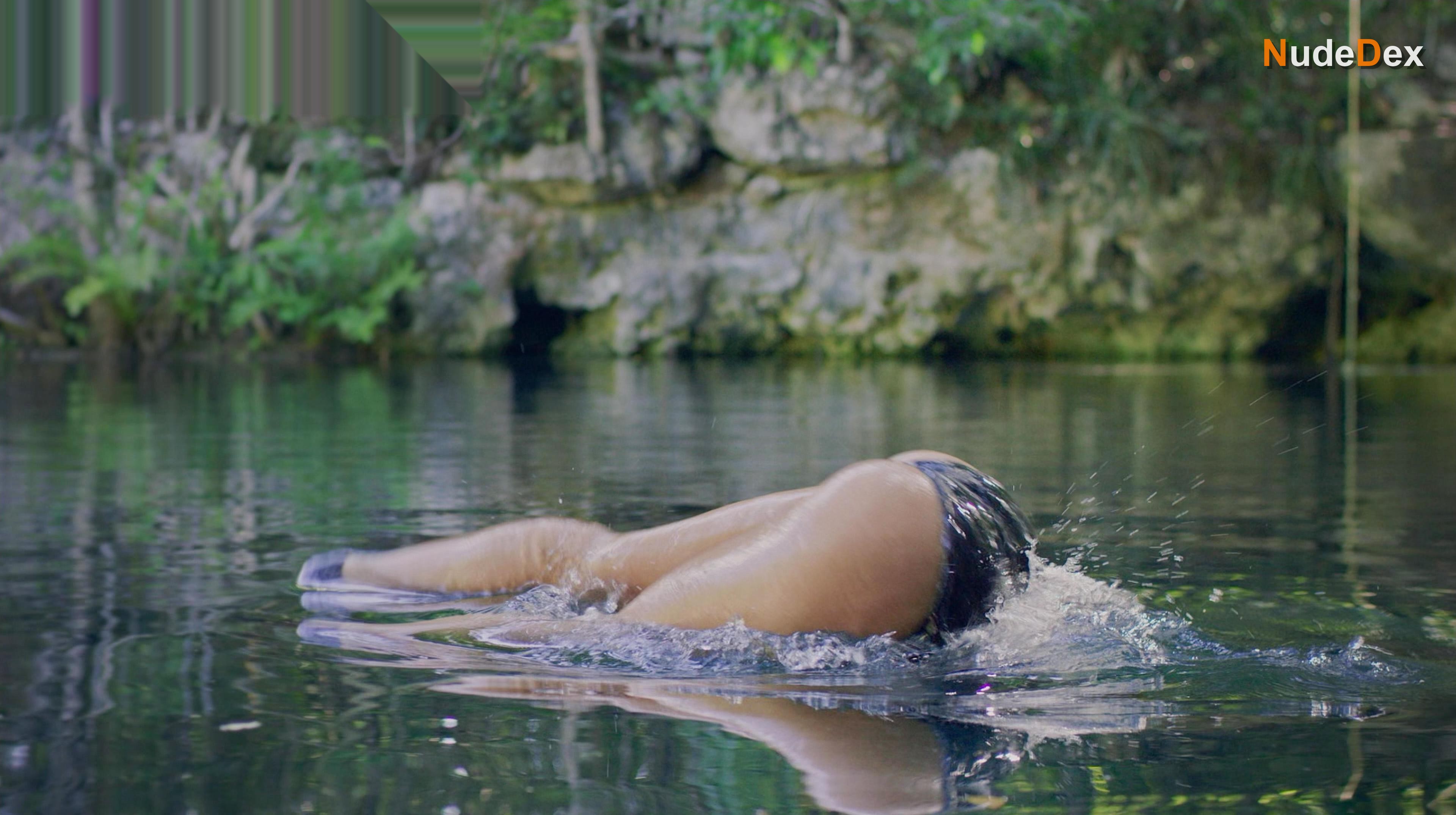 Camila Jaber in Orlando Bloom: To The Edge
