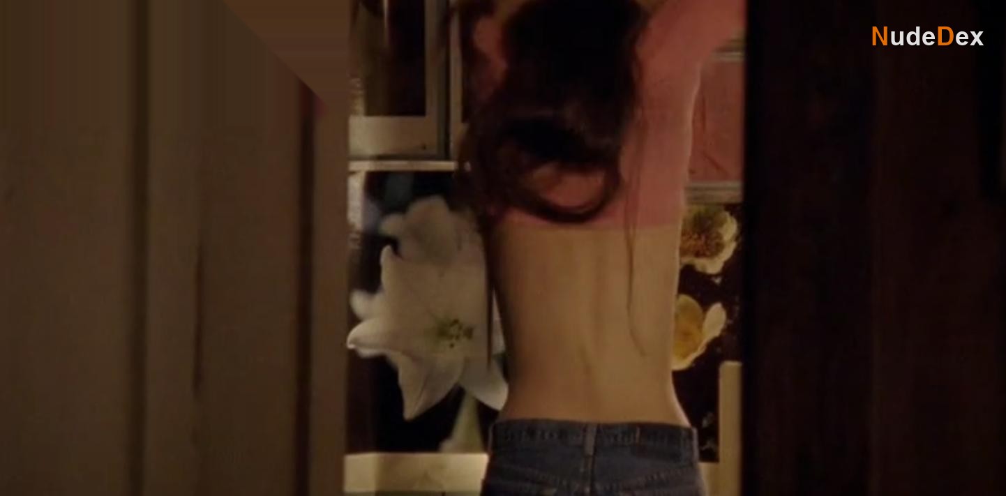 Camilla Belle in The Ballad Of Jack And Rose, photo 4