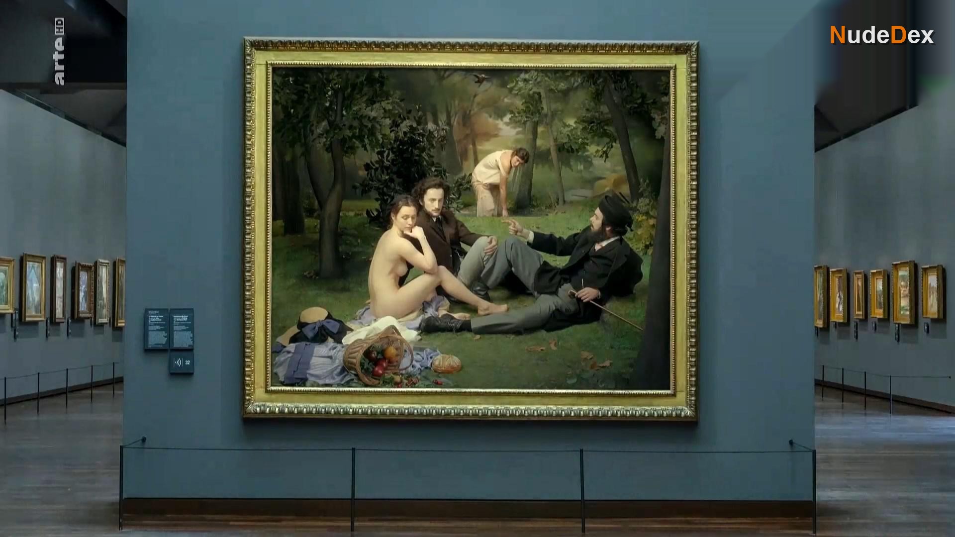Camille Demoures in A Musee Vous A Musee Moi, photo 2