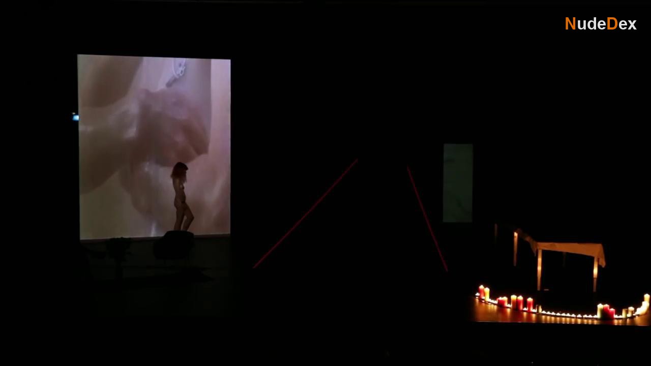 Camille Sauvayre in Paris D Amour, photo 3