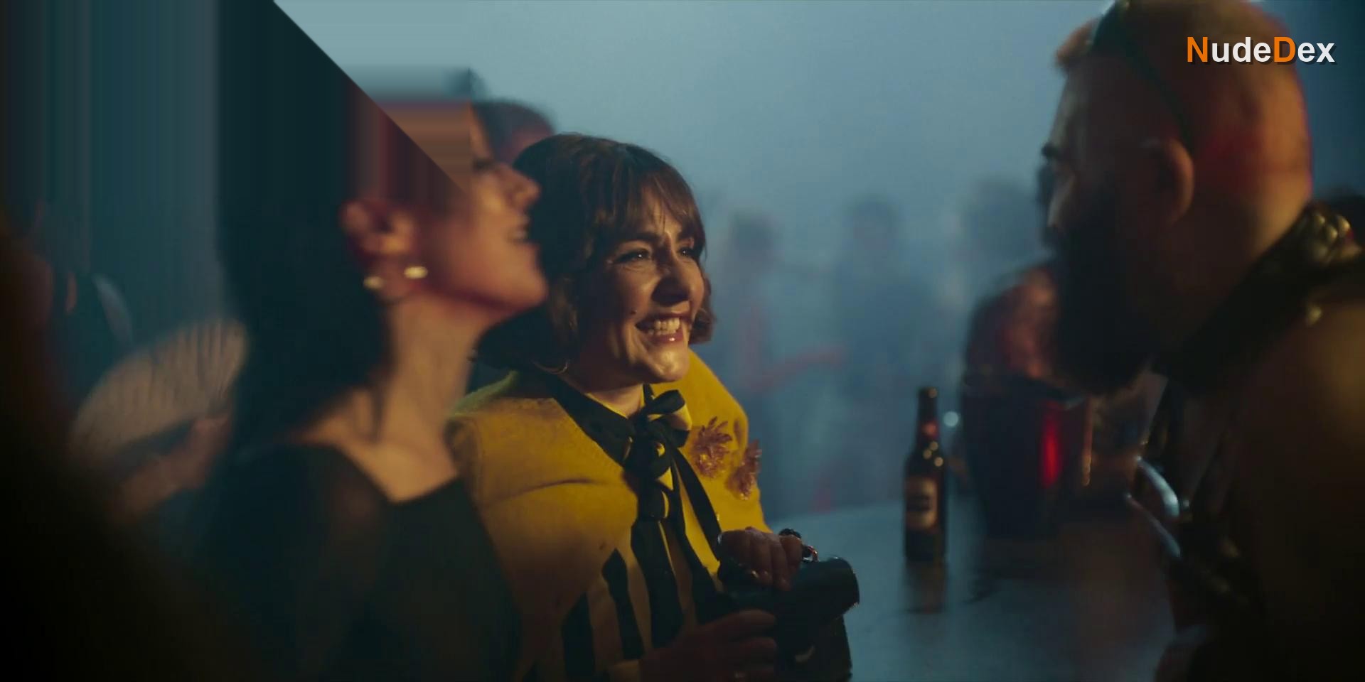 Candela Pena in Furia, photo 5