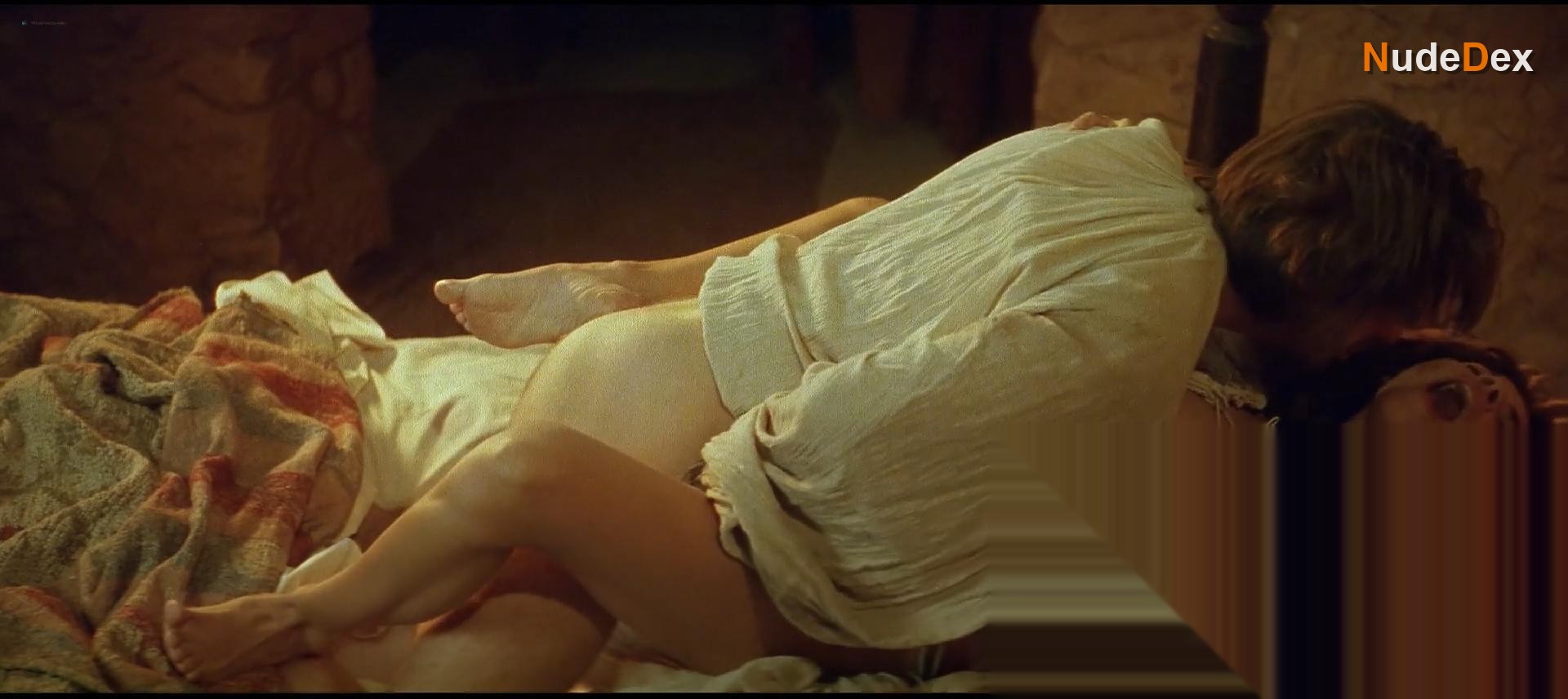 Candela Pena in La Celestina, photo 2