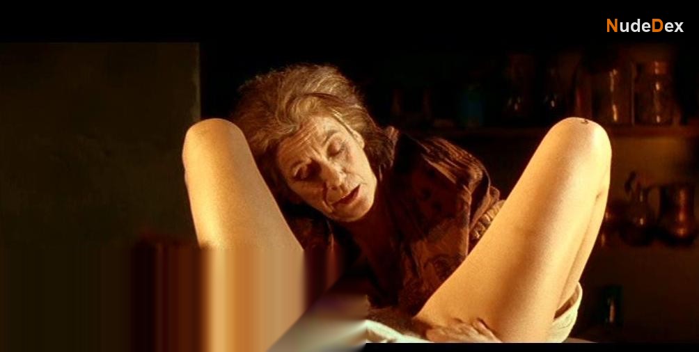 Candela Pena in La Celestina, photo 8
