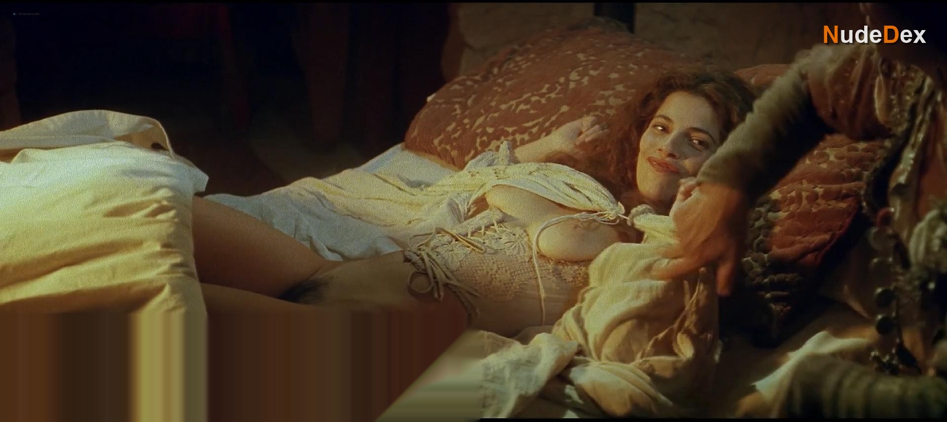 Candela Pena in La Celestina, photo 12