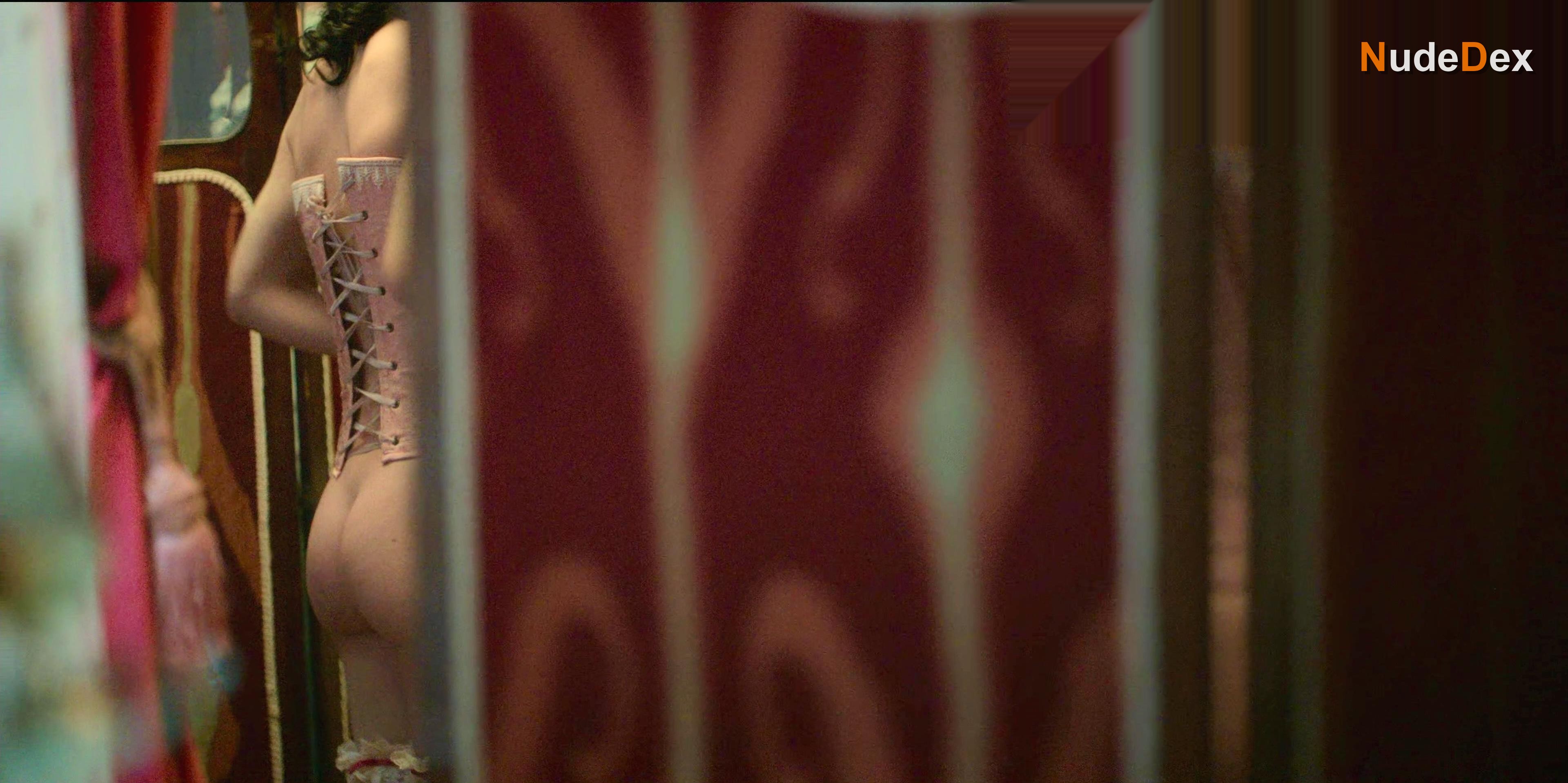 Candela Pradas in The Lady S Companion, photo 11