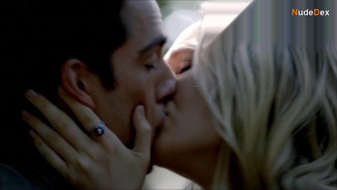 Candice Accola in The Vampire Diaries, photo 1