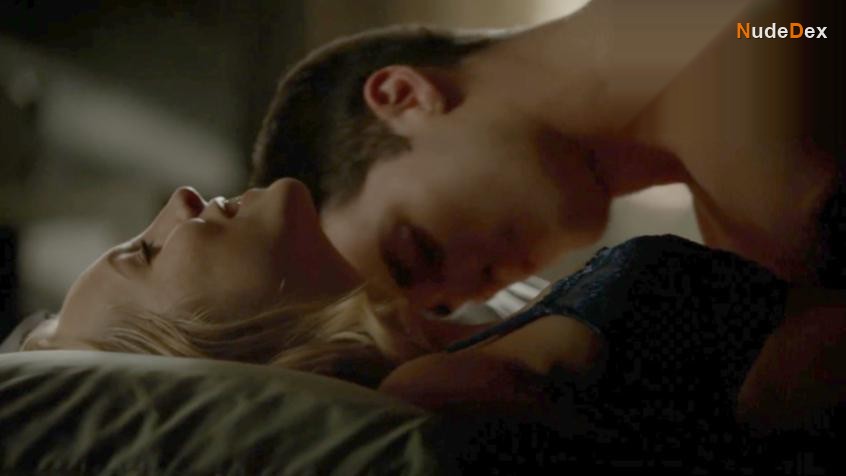 Candice Accola in The Vampire Diaries, photo 18