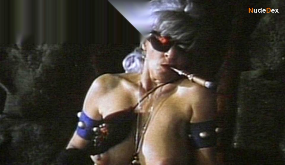 Candy Samples in Flesh Gordon, photo 3