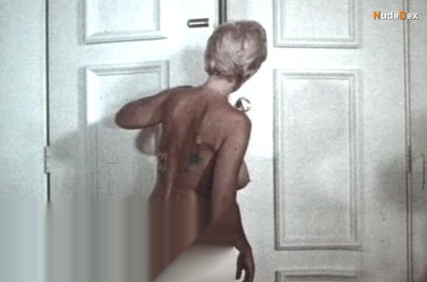Candy Samples in Prison Girls, photo 3