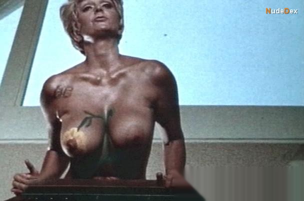 Candy Samples in Prison Girls, photo 7