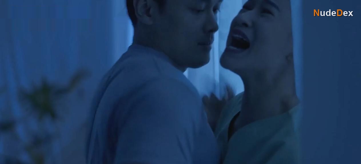 Candy Veloso in Kapalit, photo 1