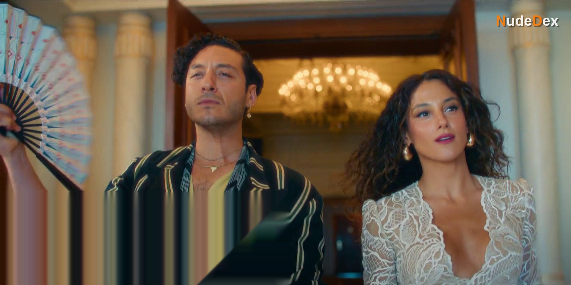 Cansu Tosun in She Said Maybe, photo 2