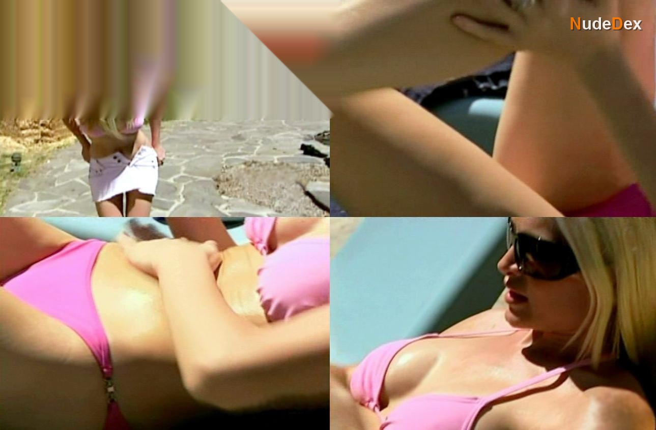 Caprice Bourret in The Surreal Life, photo 1