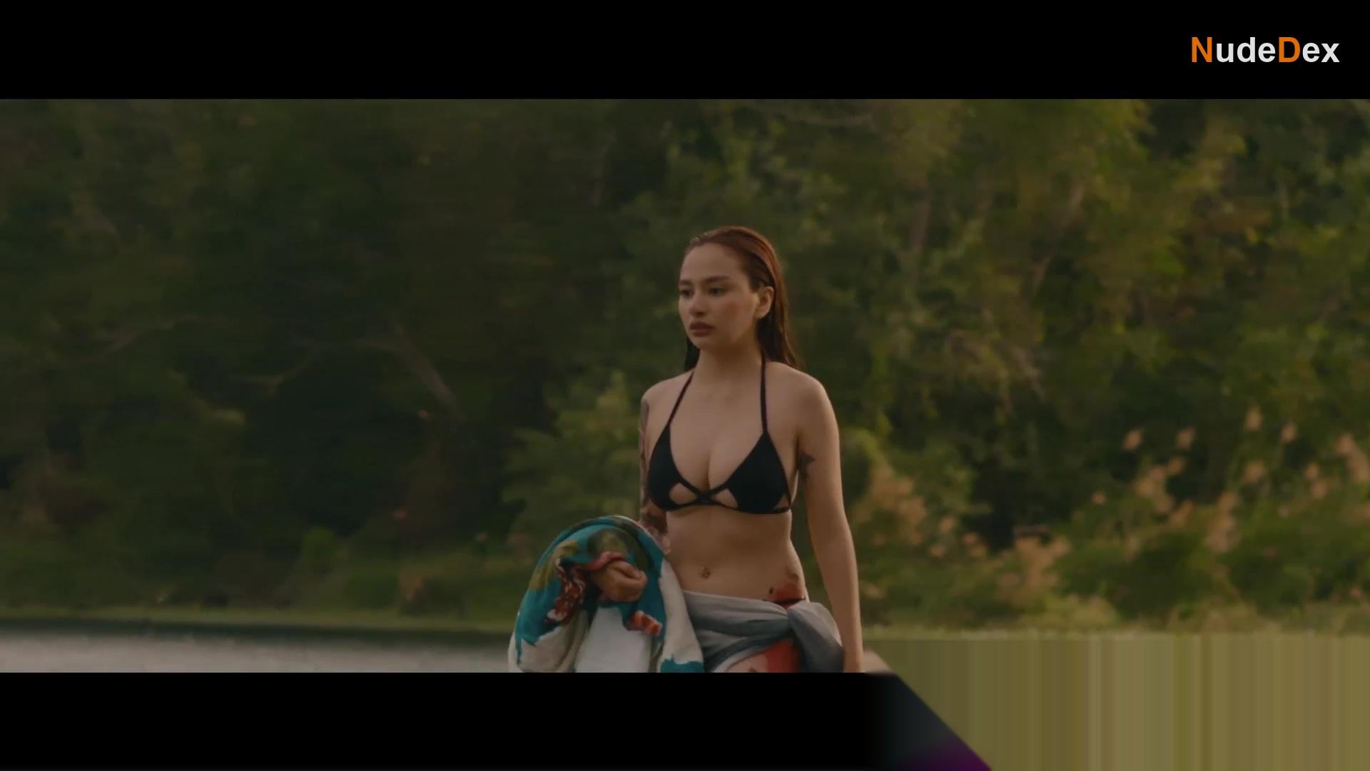 Cara Gonzales in Lawa, photo 7