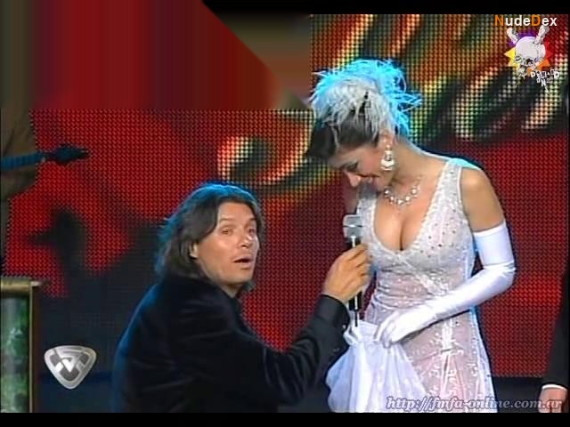 Carla Conte in Bailando Por Un Sueno Argentina, photo 6