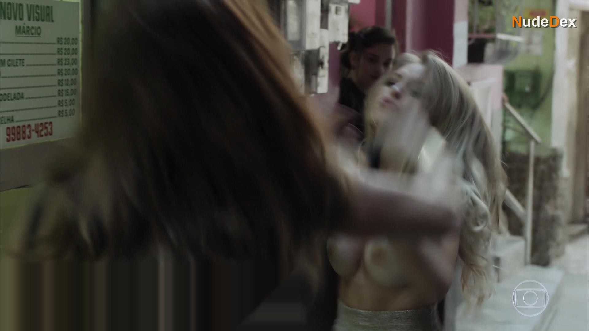 Carla Diaz in A Forca Do Querer, photo 1